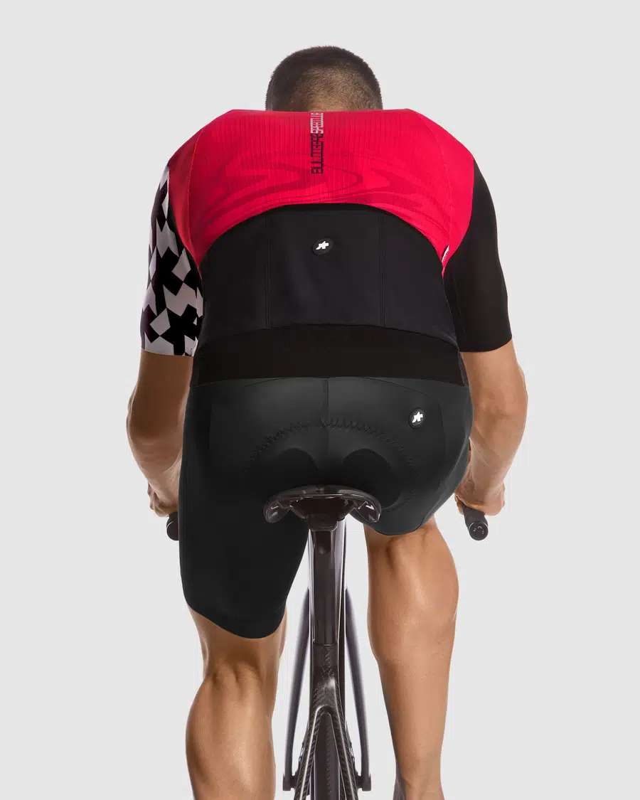 ASSOS Equipe RS Forma S9 Targa Speed Club 2023 – Aerodinamik & Hızlı