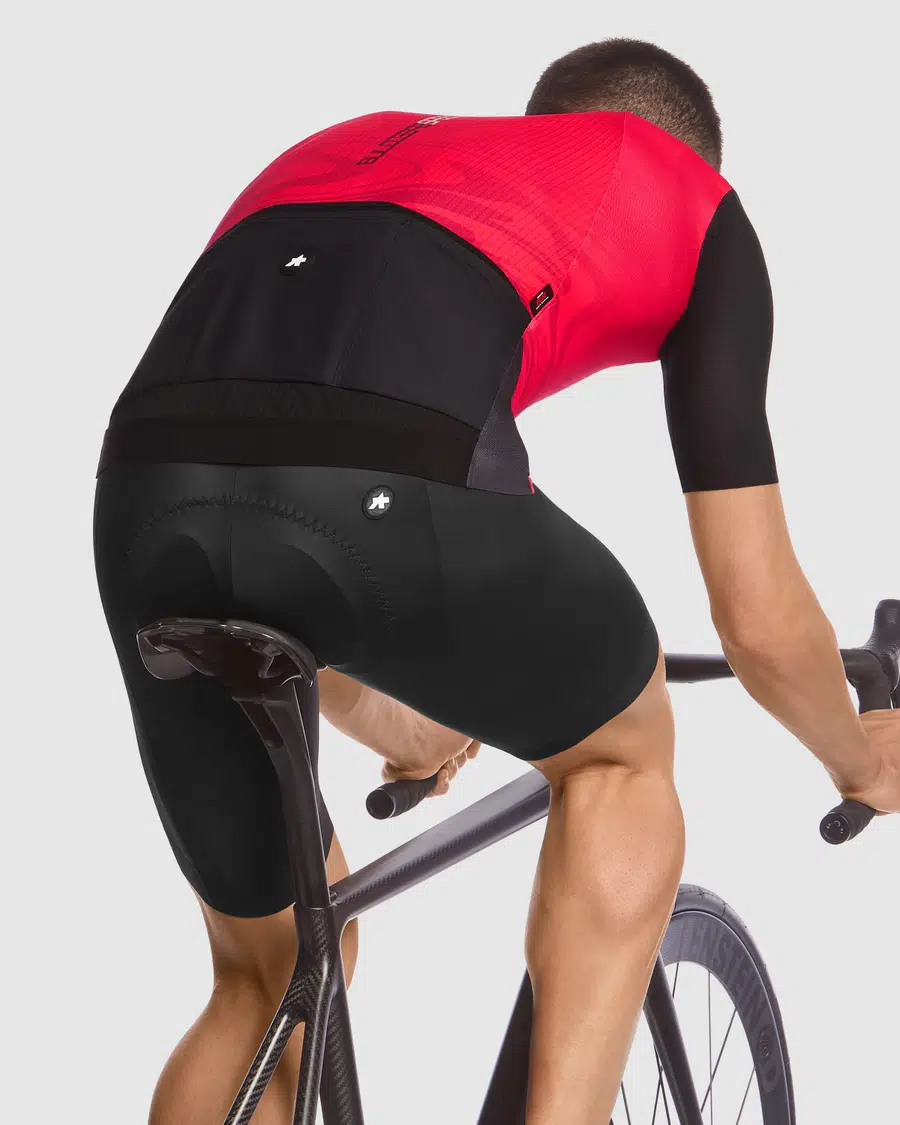 ASSOS Equipe RS Forma S9 Targa Speed Club 2023 – Aerodinamik & Hızlı