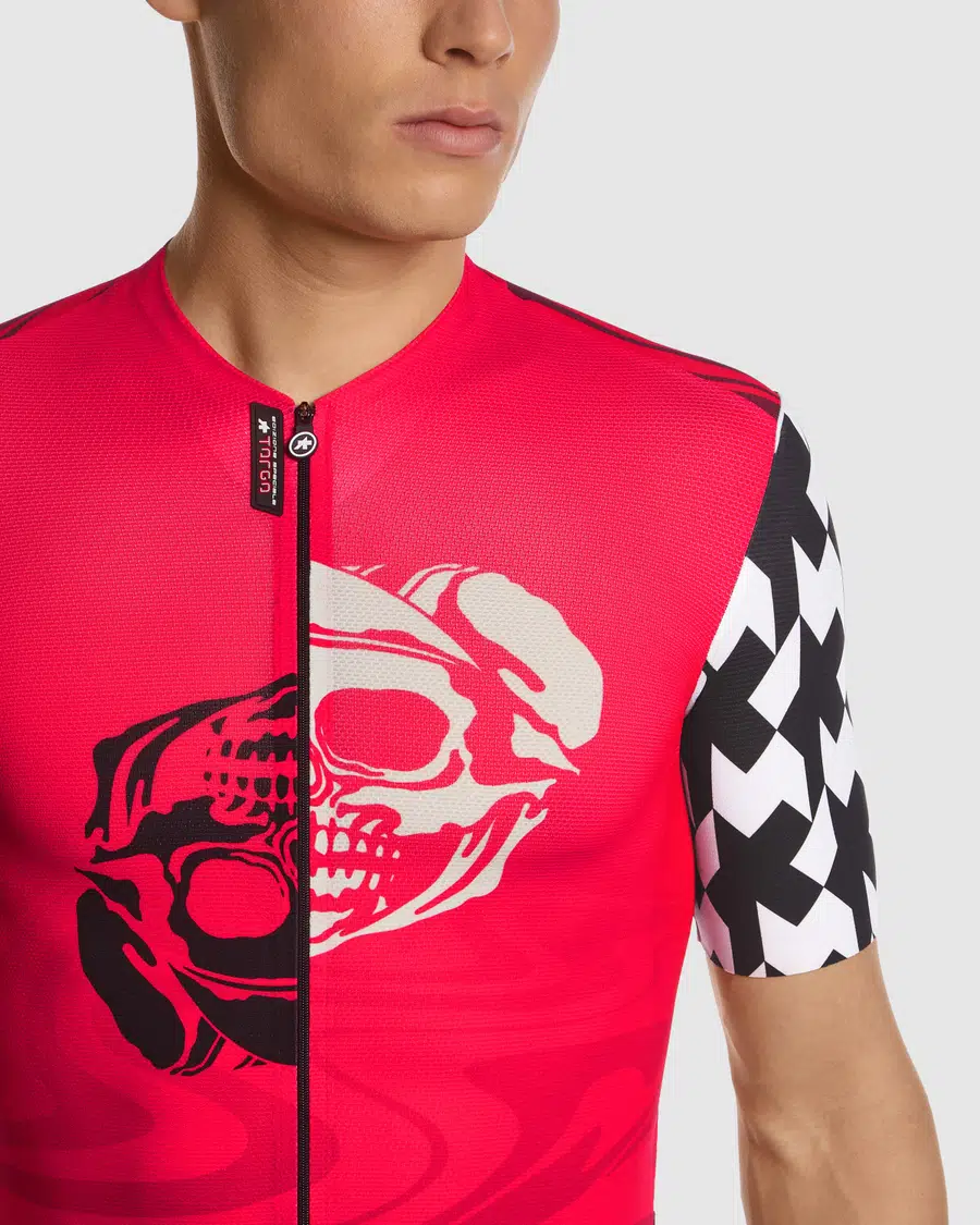 ASSOS Equipe RS Forma S9 Targa Speed Club 2023 – Aerodinamik & Hızlı